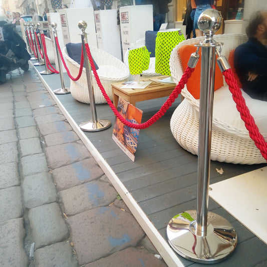 poste cromado para cordón