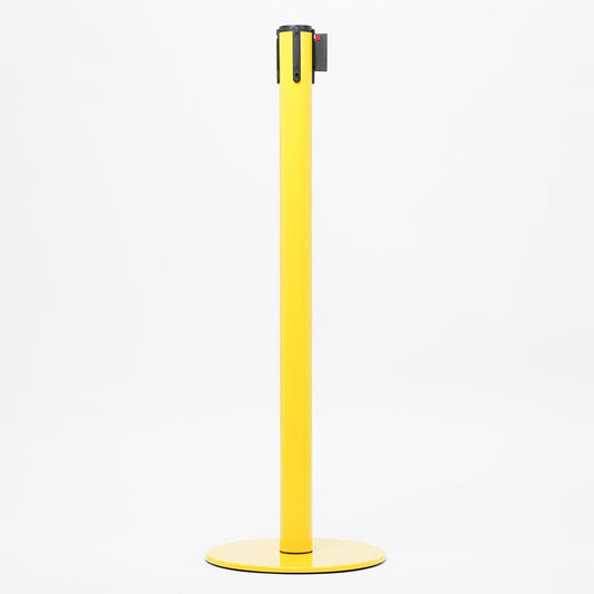 poste separador amarillo con cinta retráctil de 3 metros