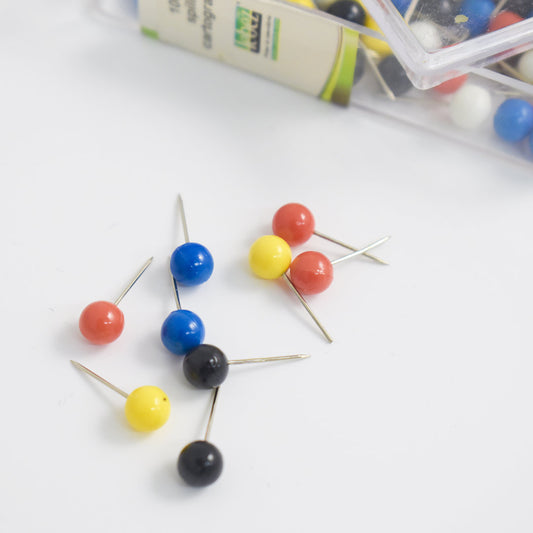 chinchetas de colores para pizarras de corcho