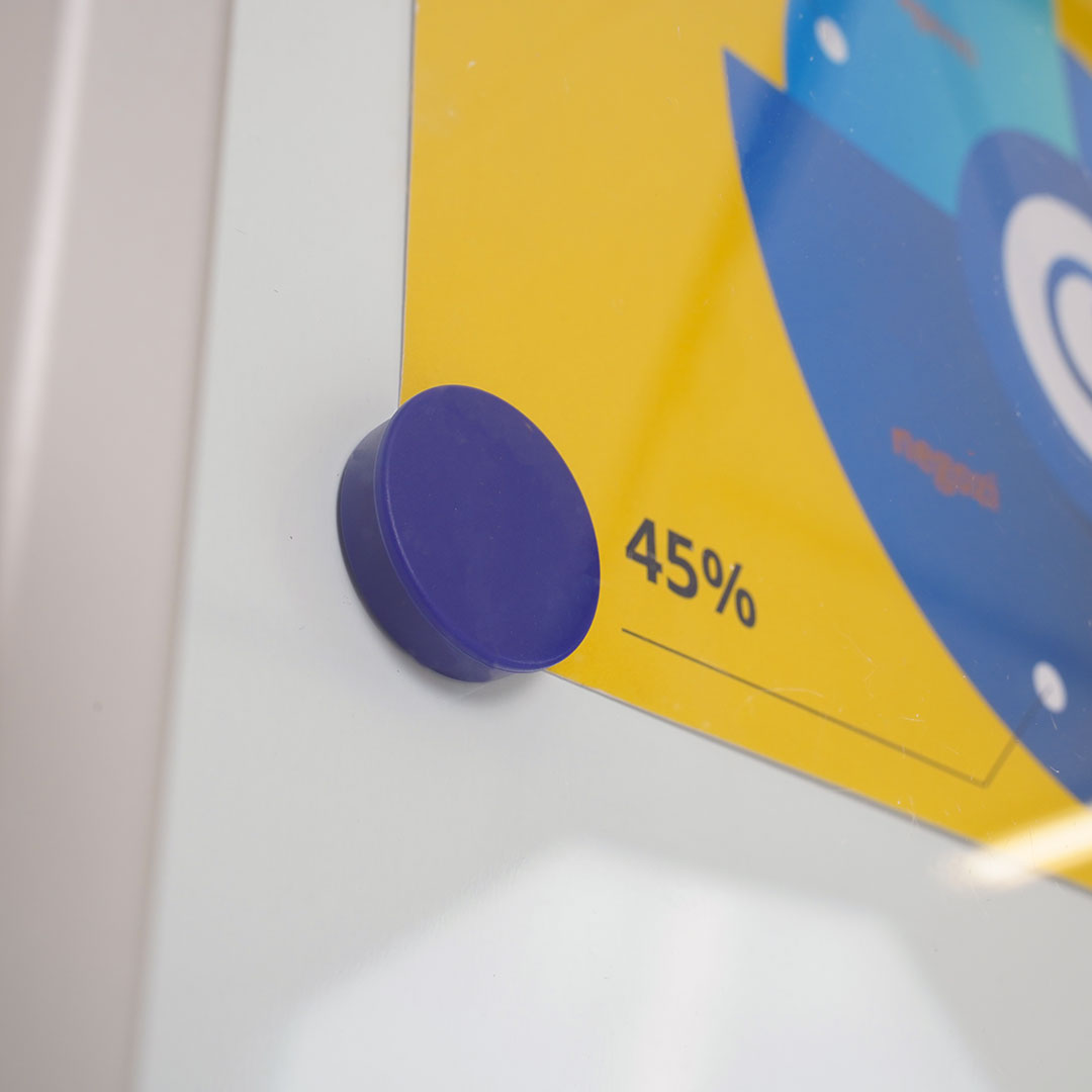 Vitrina de anuncios magnética