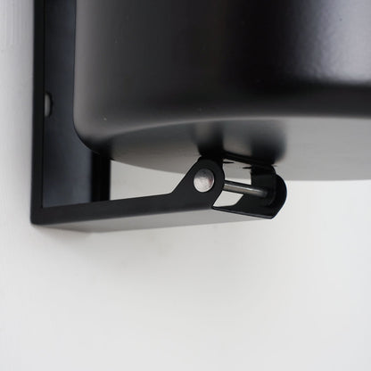 detalle cenicero de pared negro