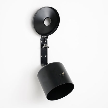 detalle descargo cenicero de pared negro