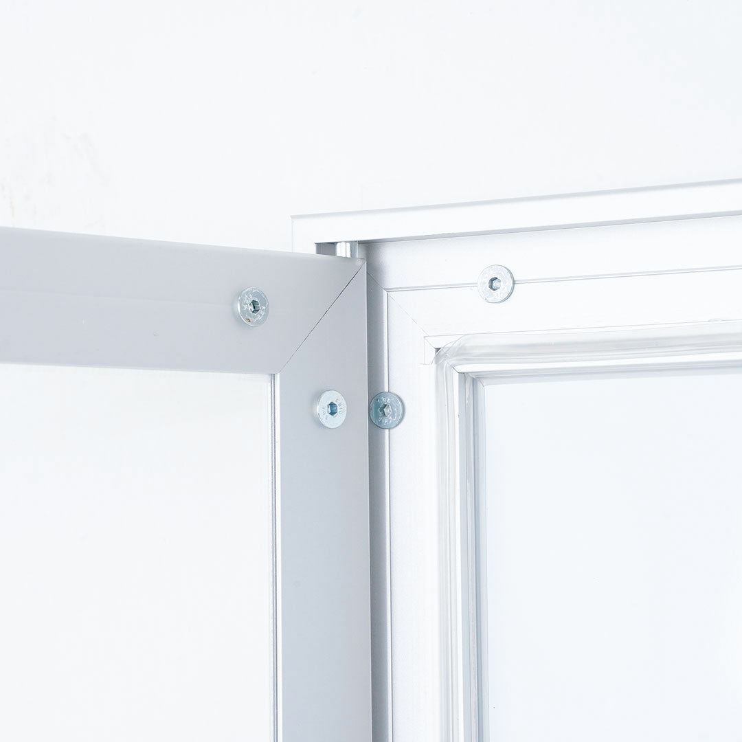 tablón de anuncios para exterior cubierto