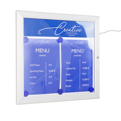 tablón de anuncios exterior