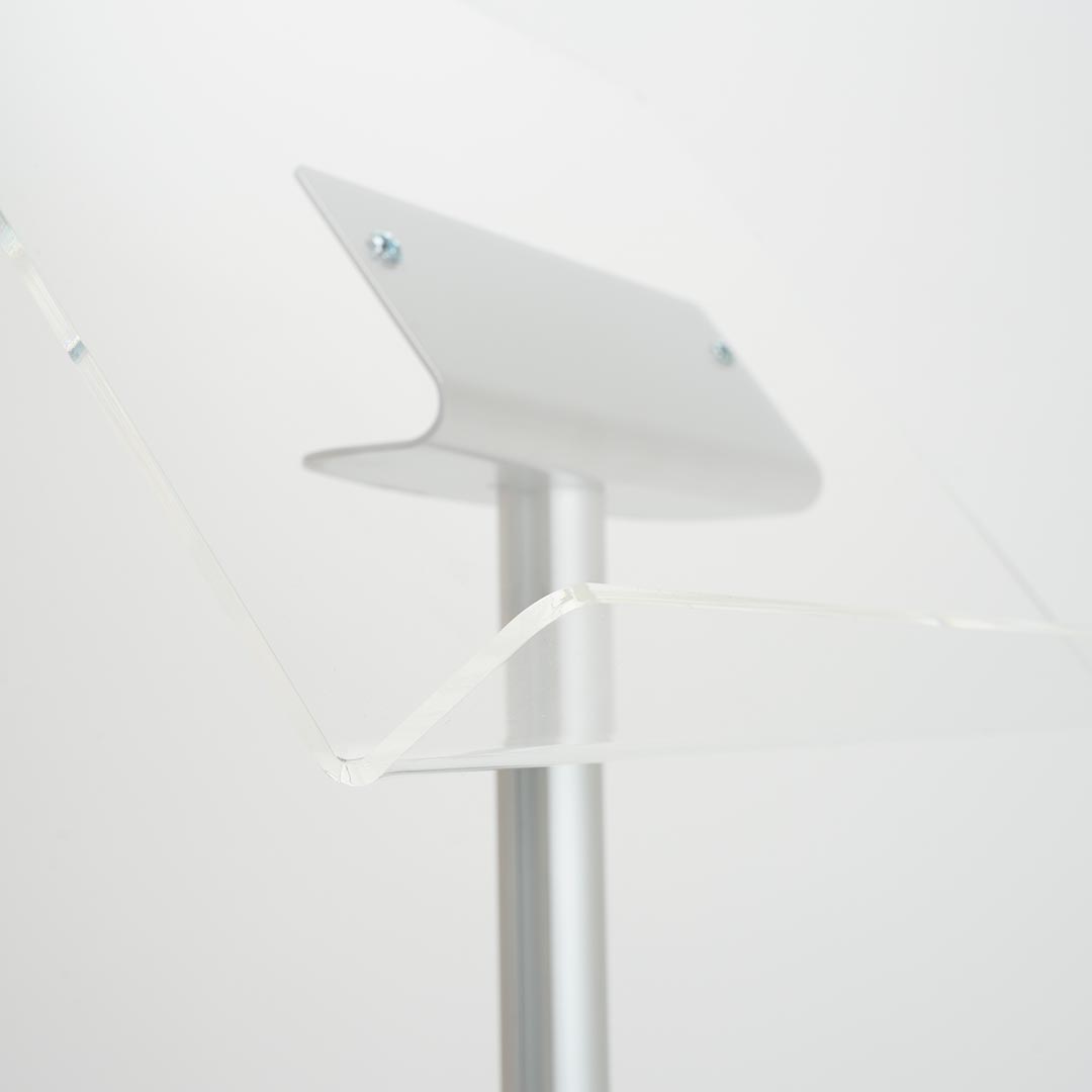 detalle atril de metacrilato con montante de metal