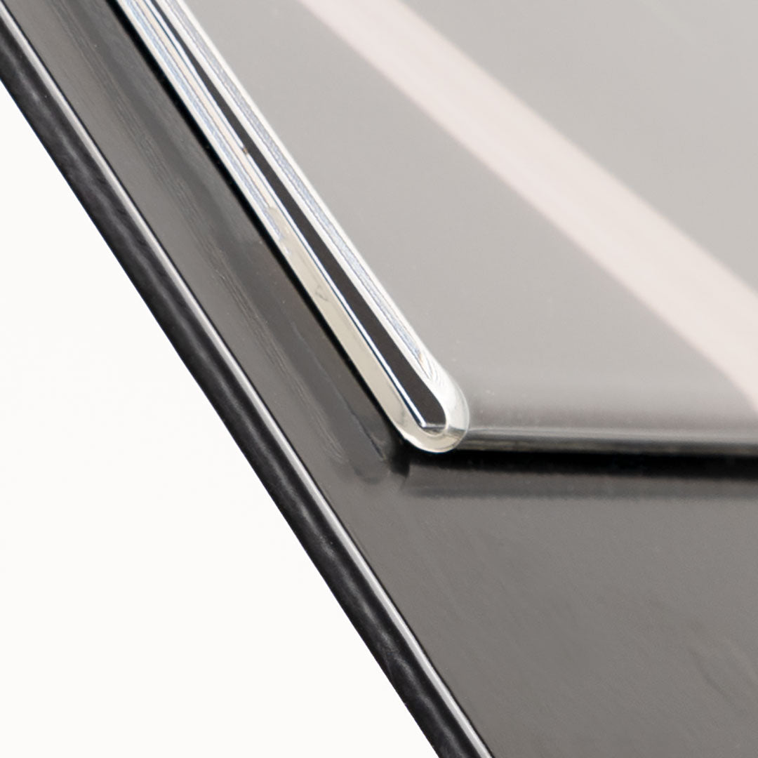 detalle portagrafica de metacrilato