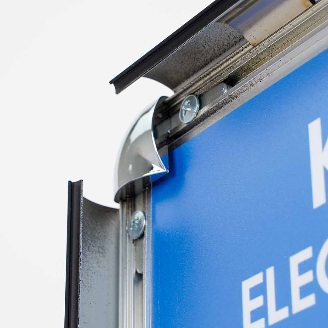 abertura marco abatible