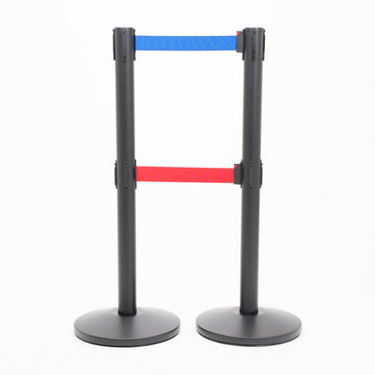 postes separadores con doble cinta azul y roja