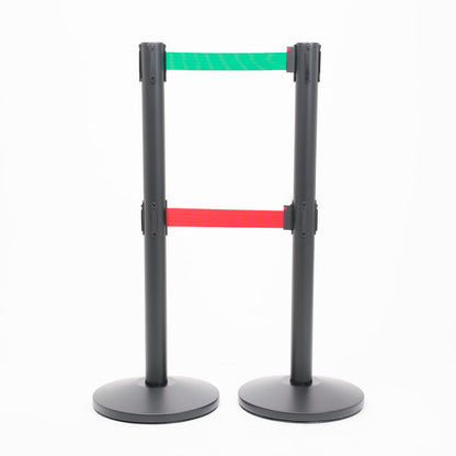 postes separadores con doble cinta verde y roja