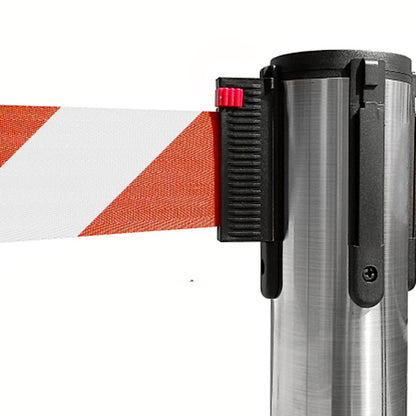 poste separador con cinta retráctil  blanca y roja