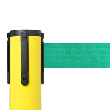 poste separador amarillo con cinta verde