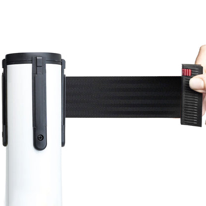 poste separador blanco con cinta negra