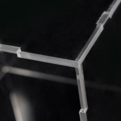 detalle cubo de metacrilato