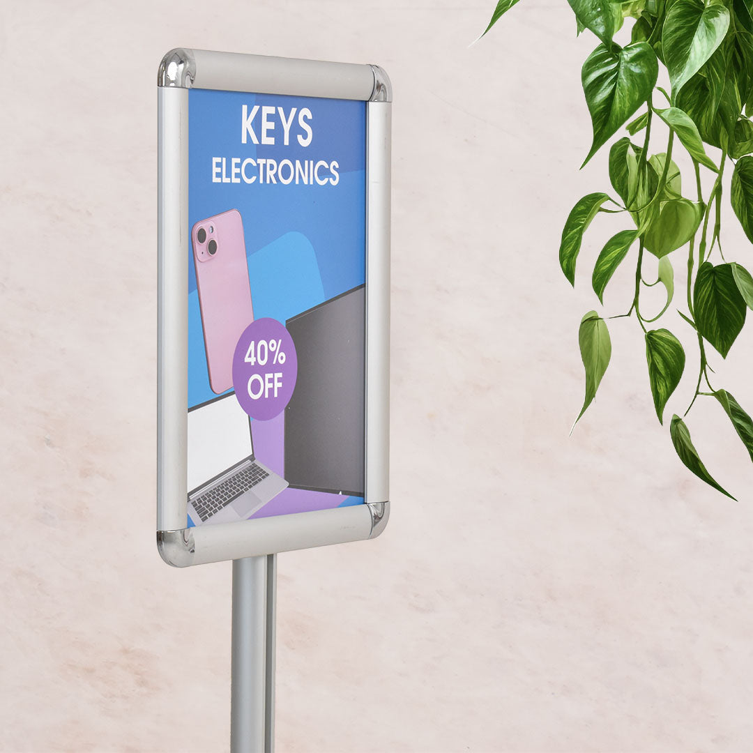 soporte para carteles de pie