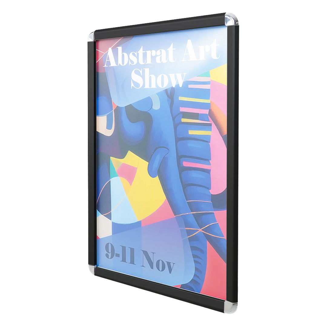 marco publicitario negro de pared